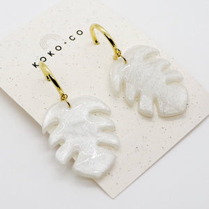 Monstera Earrings in Pearl & Smooth Gold Huggie