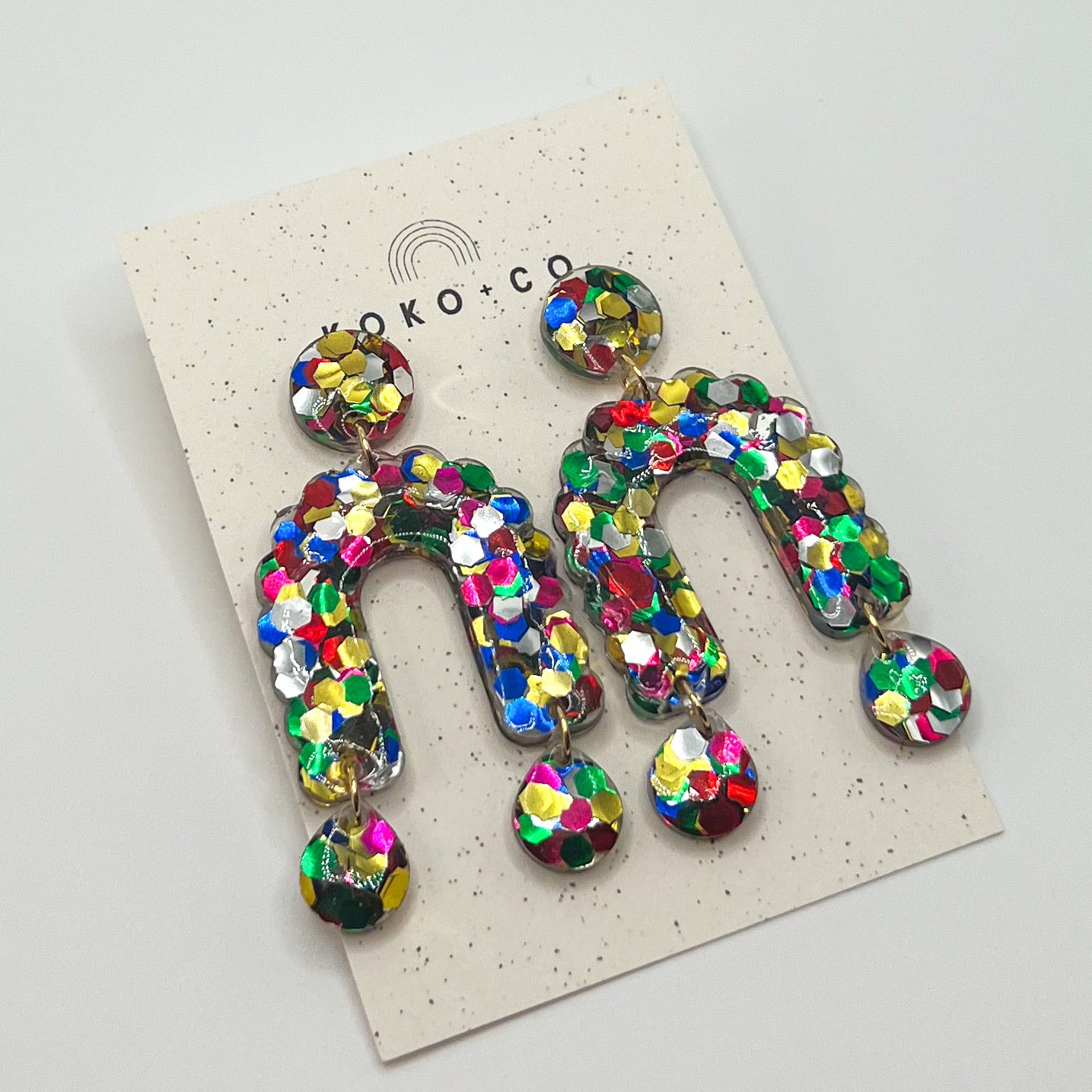 Scallop Arch Earrings in Multi Confetti