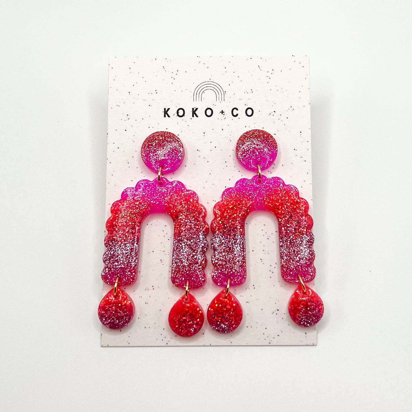 Scallop Arch Earrings in Pink/Orange Ombré