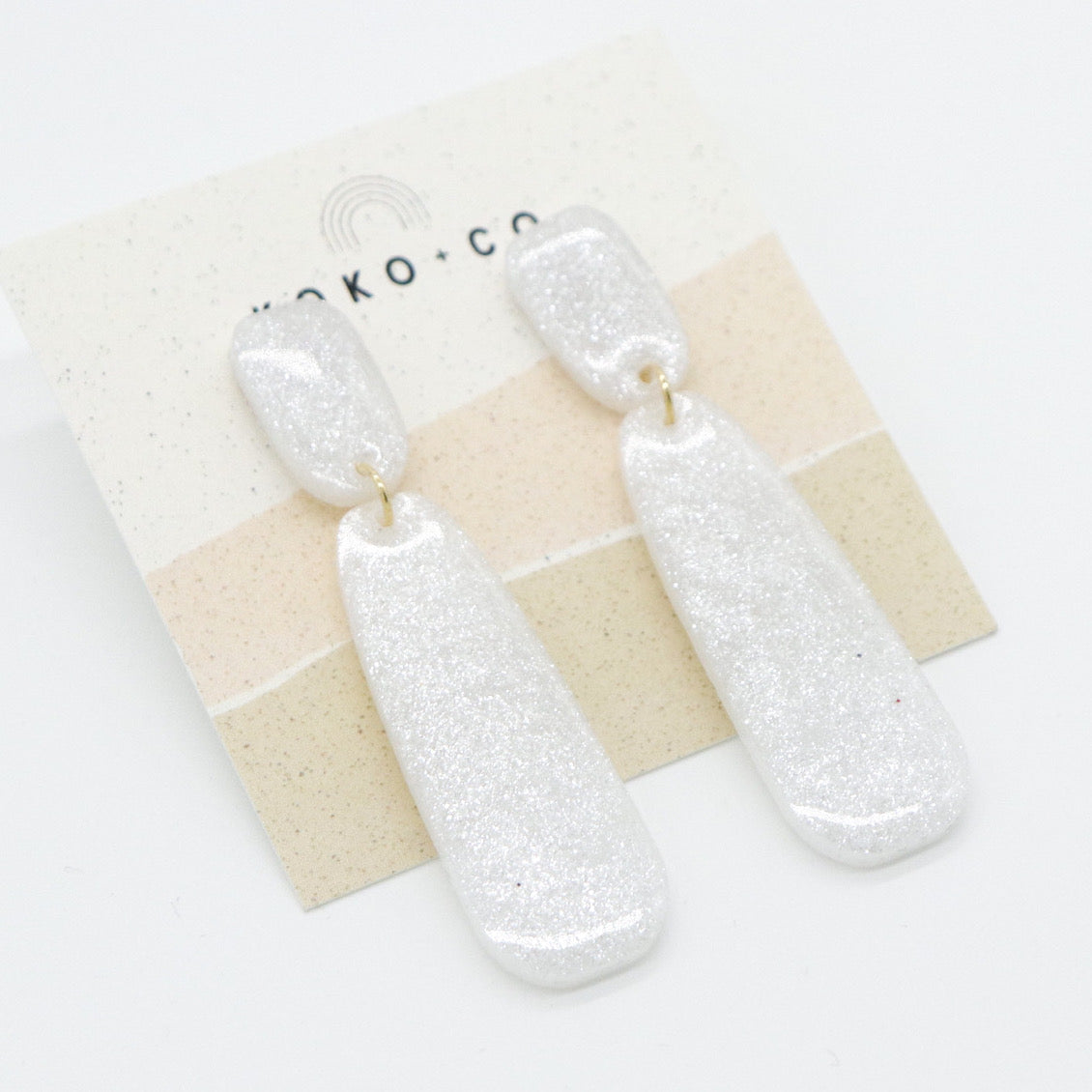 Sleek Earrings in Pearl White Shimmer