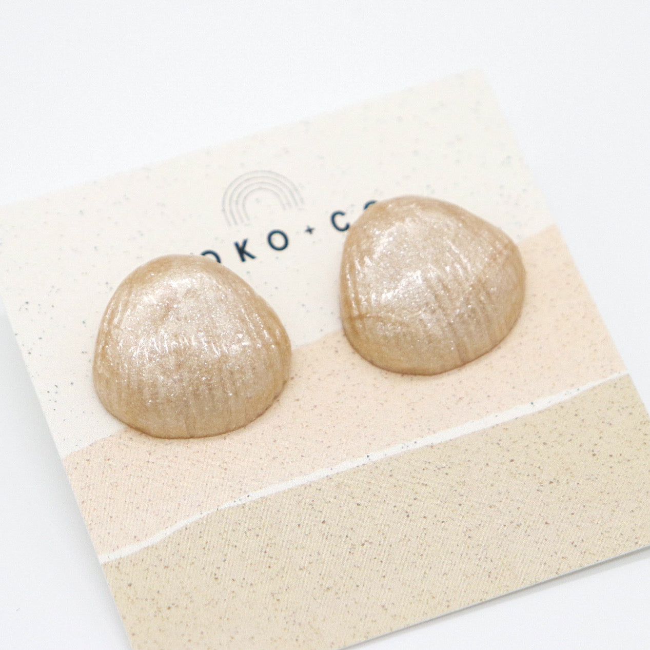 Petal Seashell Stud Earrings